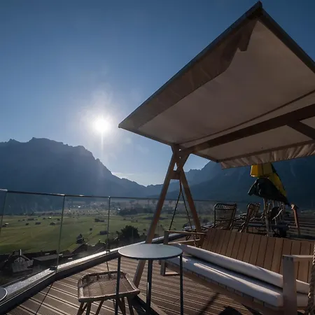 Boutique Hotel Bellevue Lermoos-3